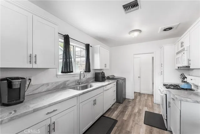 $345,000 | 1354 West Jenner, Lancaster, CA 93534