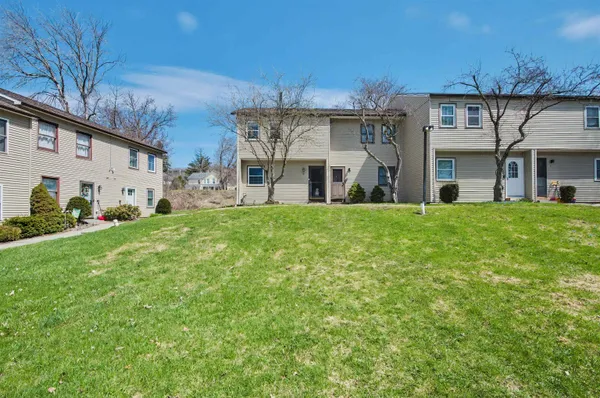 $269,500 | 9 Cherry Tree Court, St. Albans, VT 05478