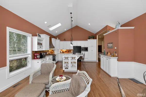$674,900 | 3327 Bridgetown Road, Bristol, IN 46507