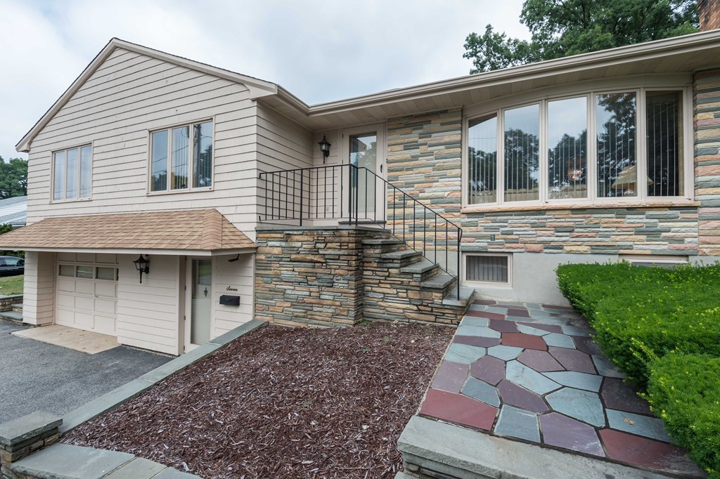 7 Pine Ridge Road Stoneham, MA 02180 - Photo 1 of 30 Gallery Image 1