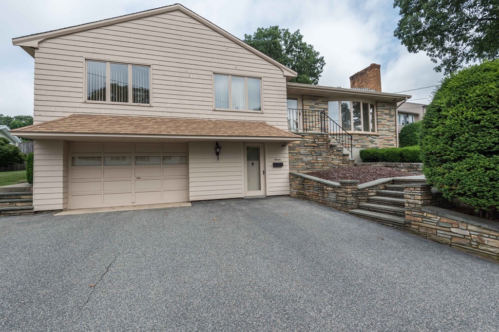 7 Pine Ridge Road Stoneham, MA 02180 - Photo 3 of 30 Gallery Image 3