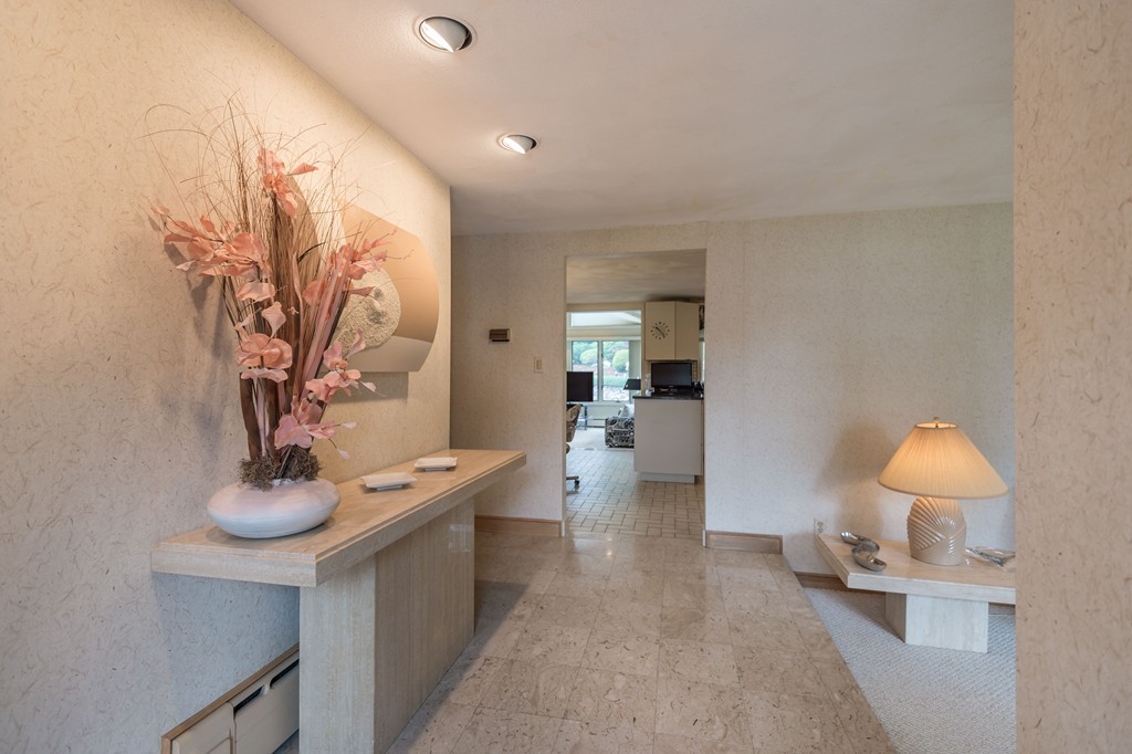 7 Pine Ridge Road Stoneham, MA 02180 - Photo 4 of 30 Gallery Image 4