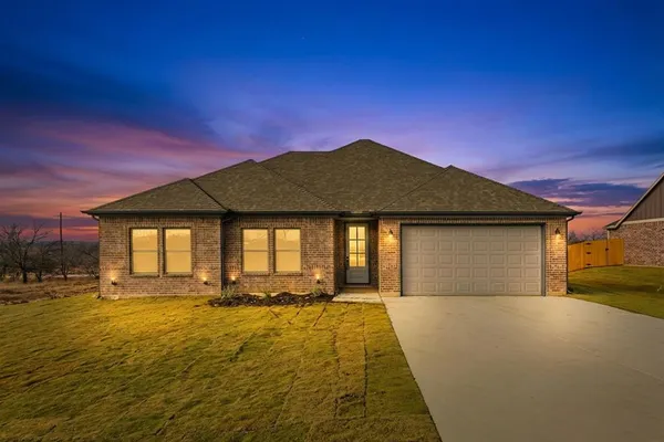 $295,000 | 502 Cumberland Trail, Jacksboro, TX 76458