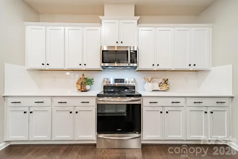 $575,000 | 814 Braddock Way, Fort Mill, SC 29715