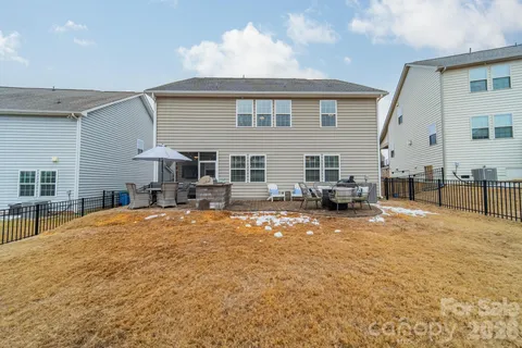 $575,000 | 814 Braddock Way, Fort Mill, SC 29715