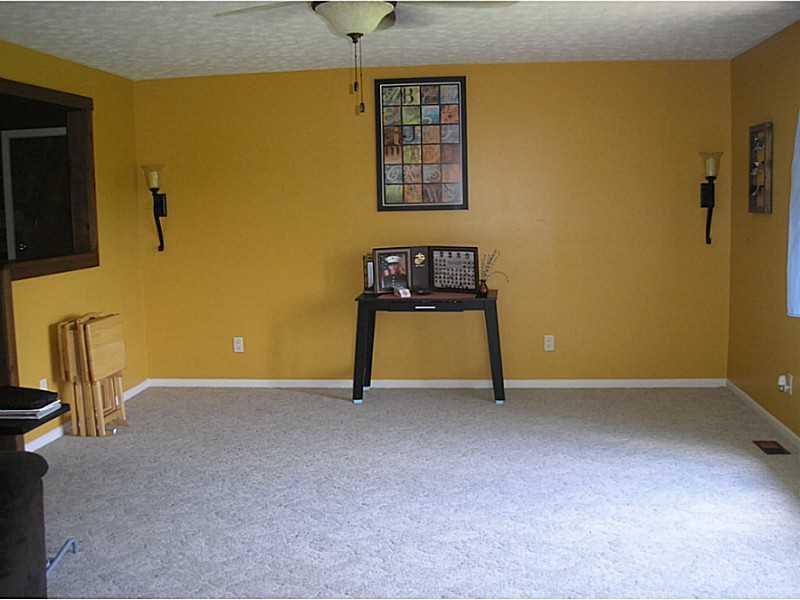 3980 Hominy Ridge Road Springfield, OH 45502 - Photo 4 of 25