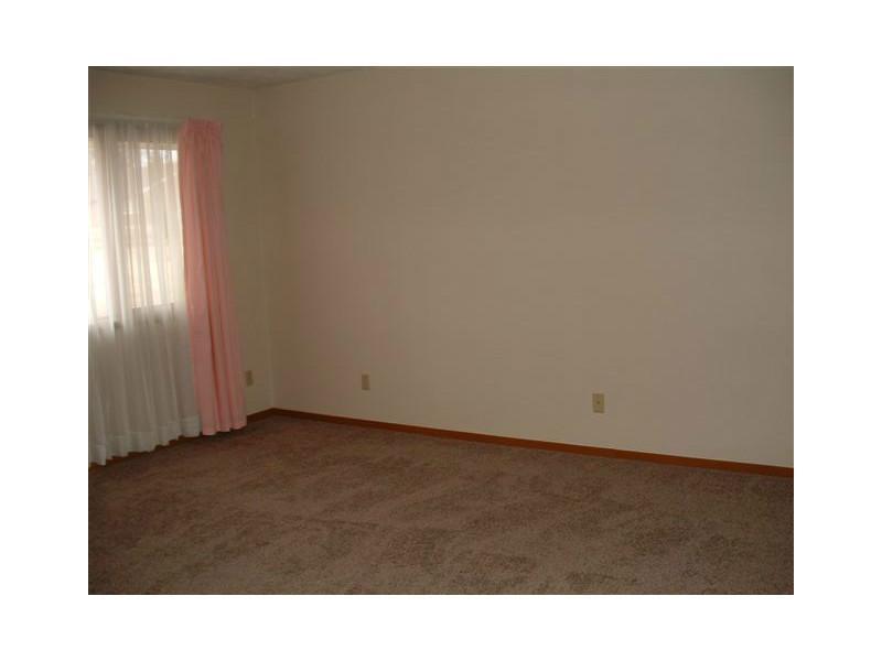 3029 Armsgate Road Springfield, OH 45503 - Photo 7 of 16