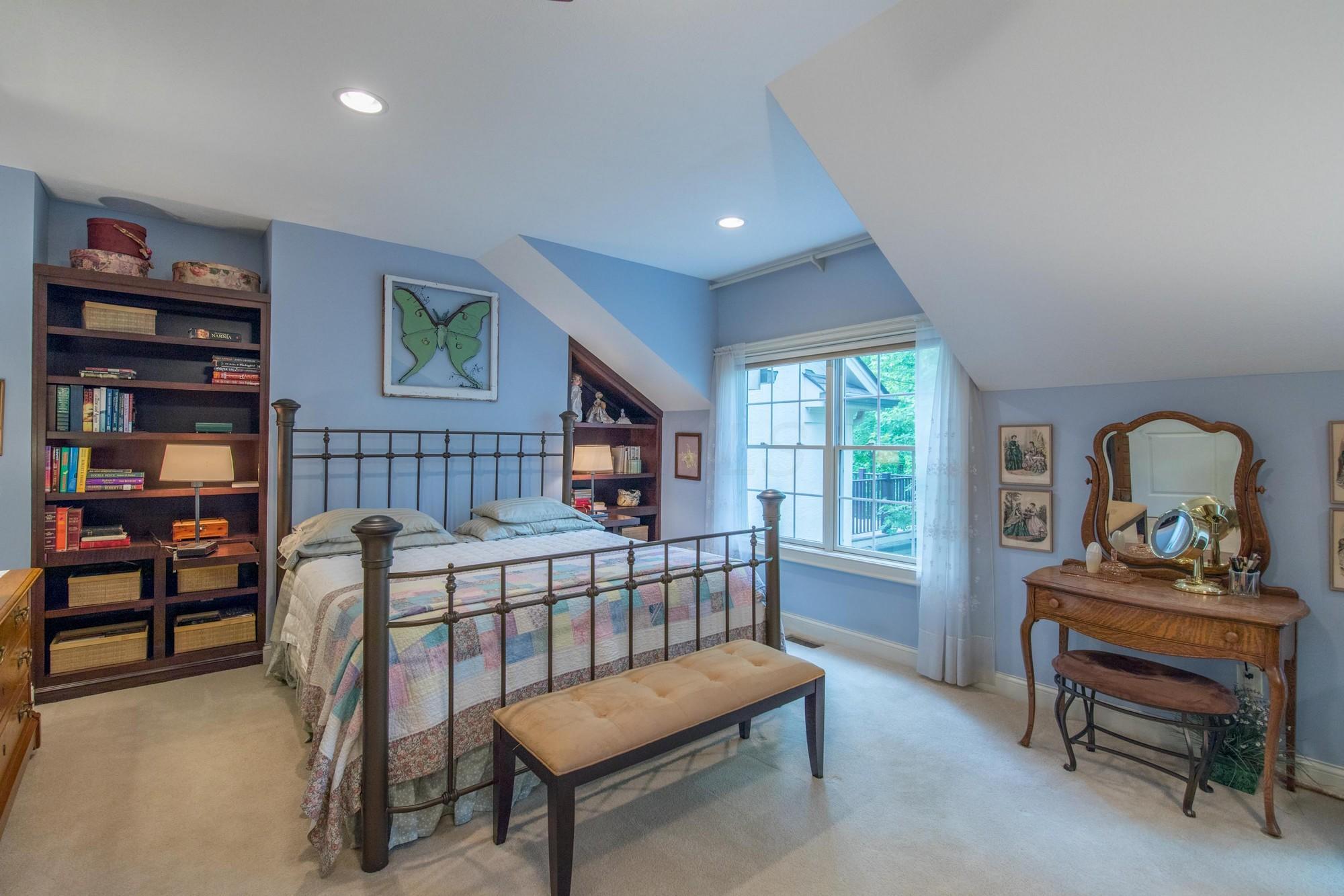1578 Roxbury Road Columbus, OH 43212 - Photo 23 of 48