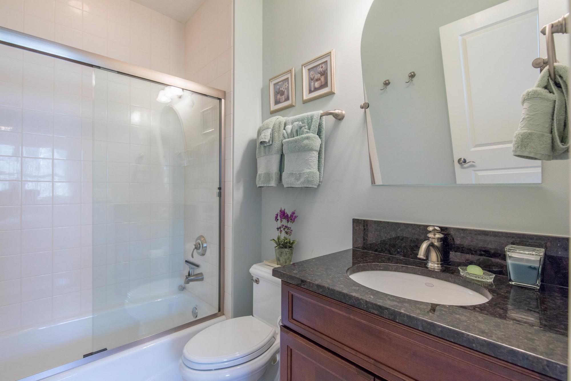 1578 Roxbury Road Columbus, OH 43212 - Photo 35 of 48
