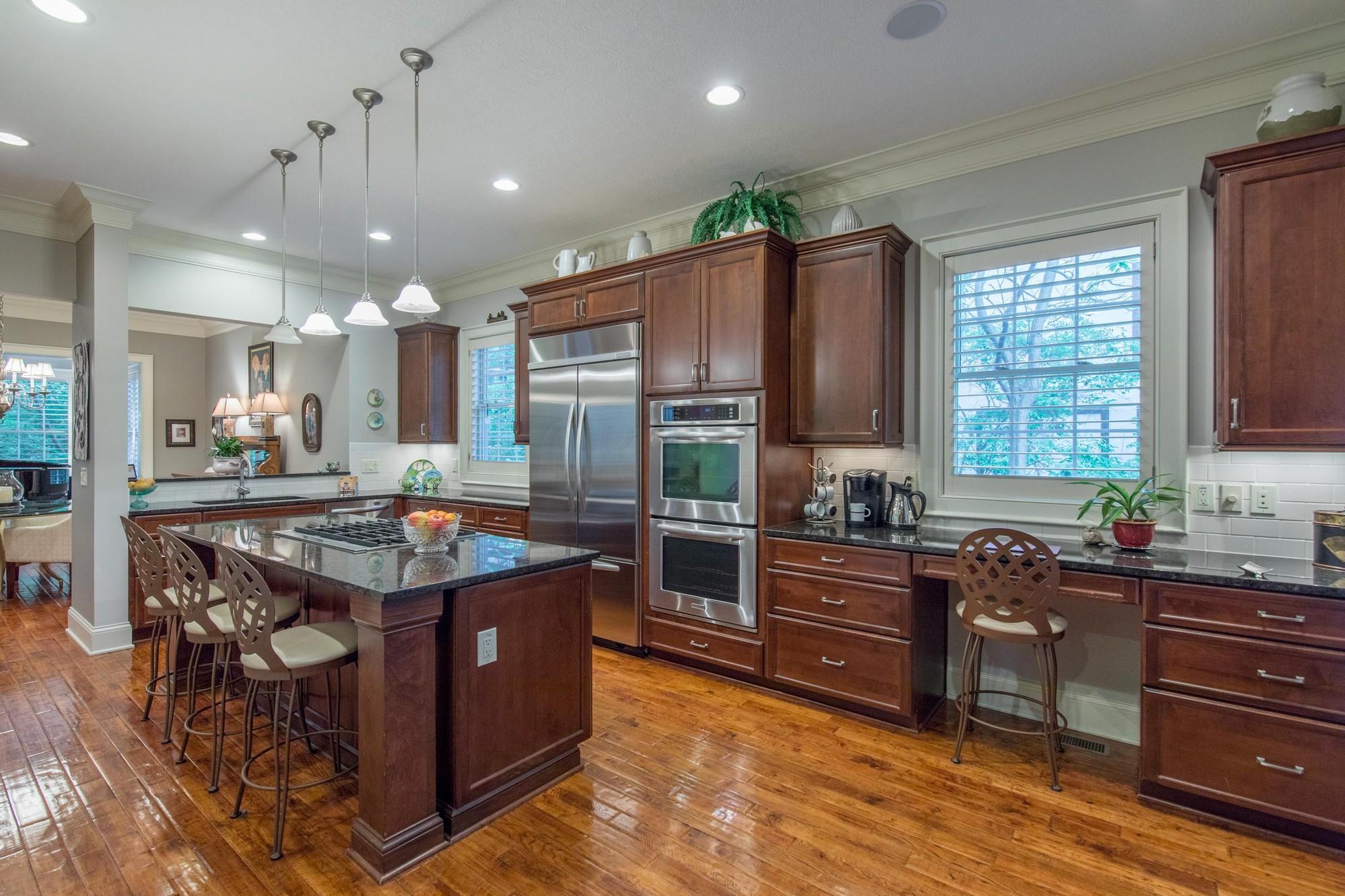 1578 Roxbury Road Columbus, OH 43212 - Photo 4 of 48