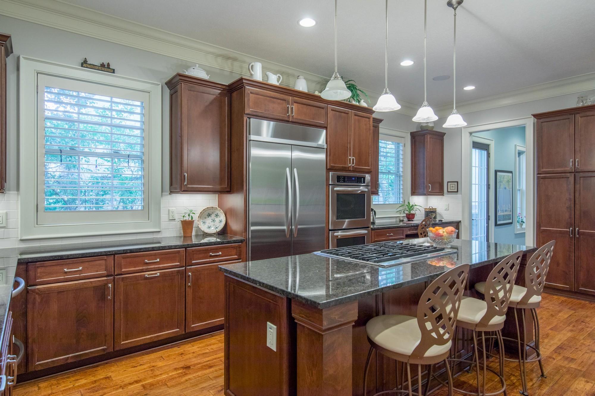 1578 Roxbury Road Columbus, OH 43212 - Photo 5 of 48