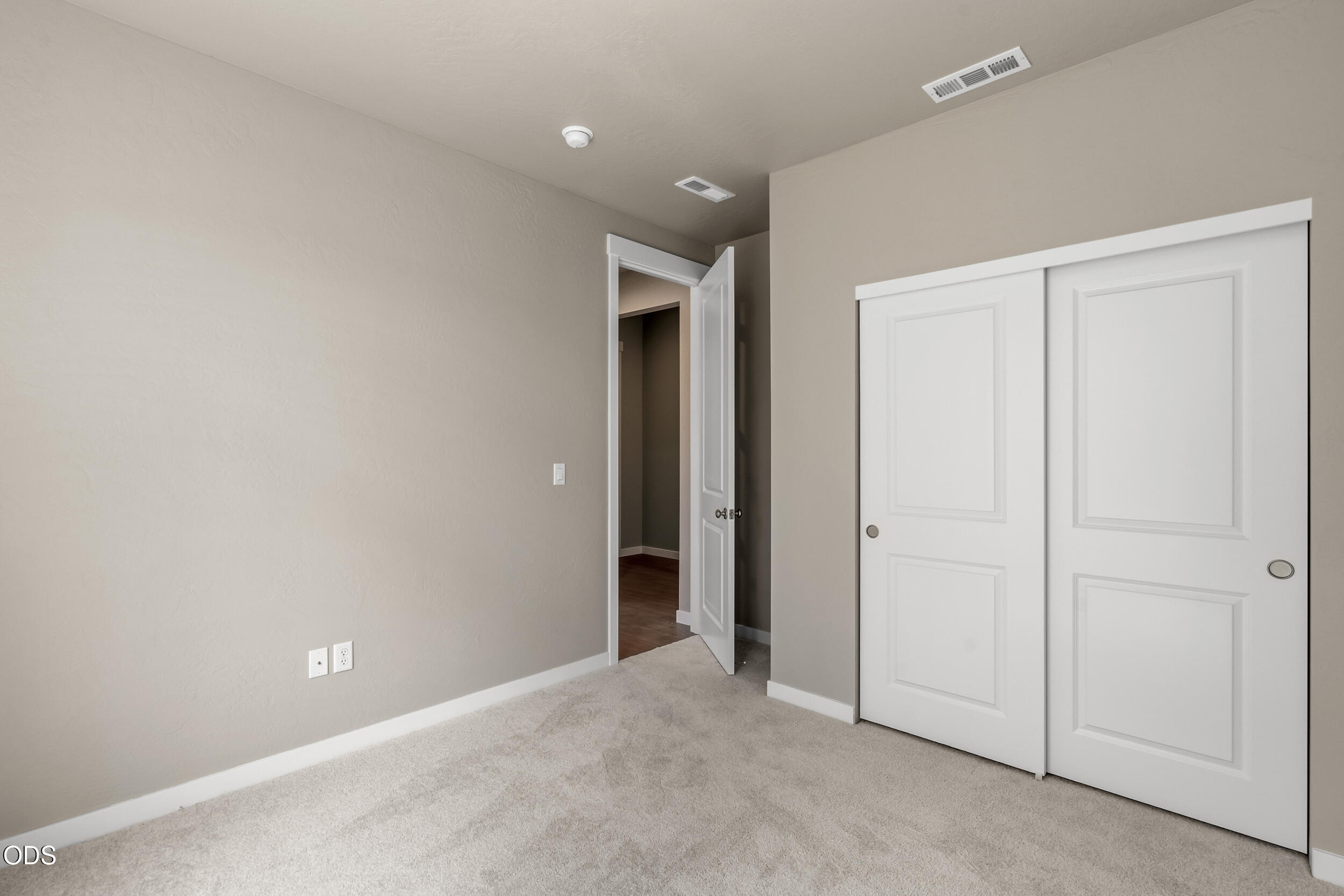 1147 Pumpkin Ridge, Unit 321 Eagle Point, OR 97524 - Photo 28 of 32
