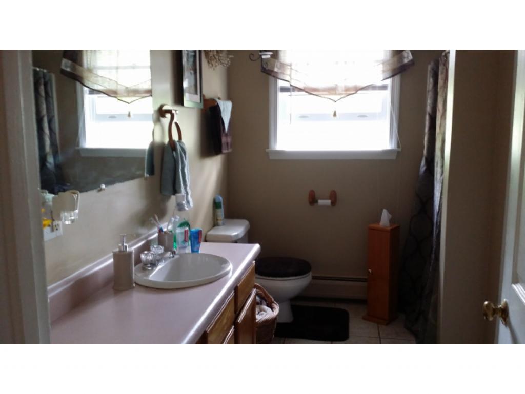 109 Truell Road Hartford, VT 05001 - Photo 13 of 14 Gallery Image 13