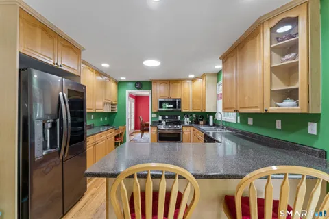 $755,000 | 10 Ferris Road, Newtown, CT 06470