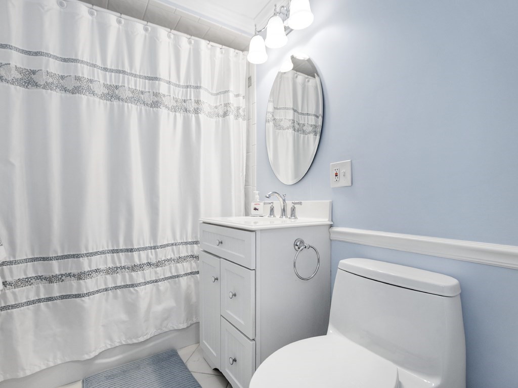 62 Jacqueline Road, Unit 4 Waltham, MA 02452 - Photo 17 of 30 Gallery Image 17
