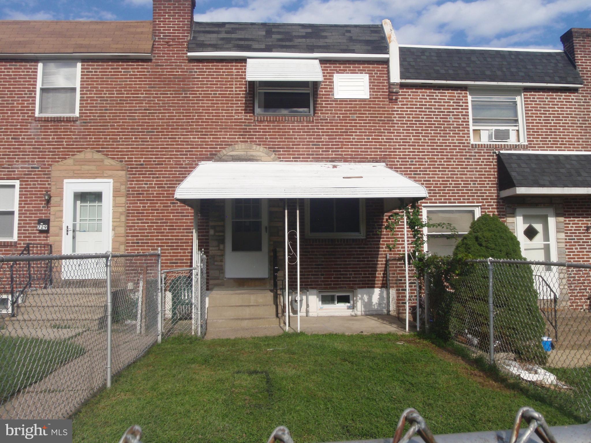 731 Grant Road Folcroft, PA 19032 - Photo 2 of 22 Front fenced in yard