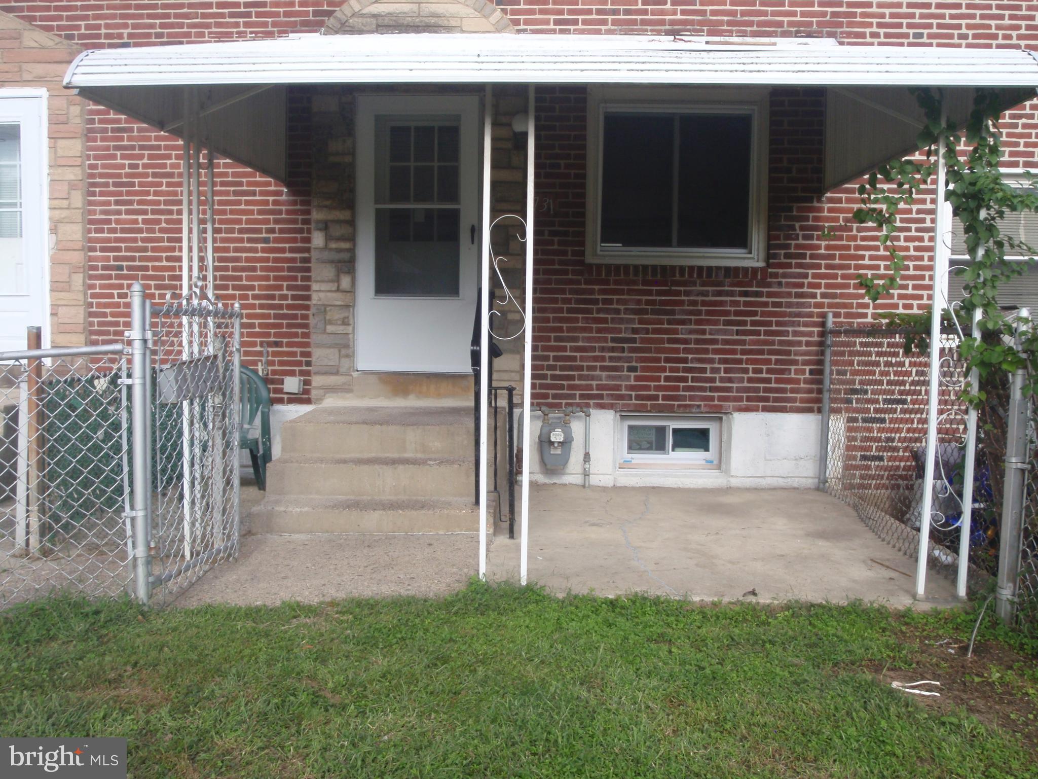 731 Grant Road Folcroft, PA 19032 - Photo 3 of 22 Front covered patio