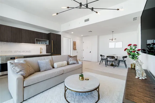 $6,500 | 601 Northeast 1st Avenue, Unit PH5001, Miami, FL 33132