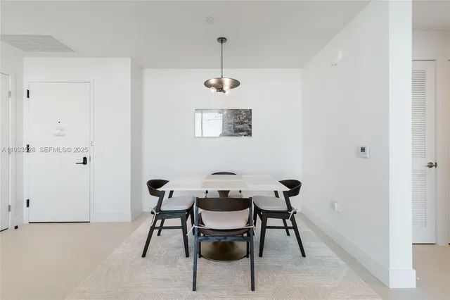 $6,500 | 601 Northeast 1st Avenue, Unit PH5001, Miami, FL 33132