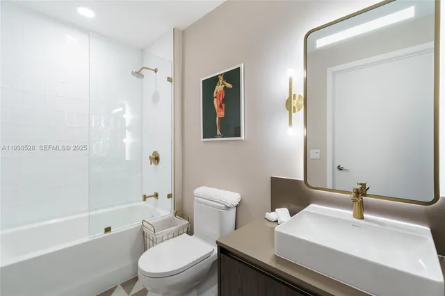 $6,500 | 601 Northeast 1st Avenue, Unit PH5001, Miami, FL 33132