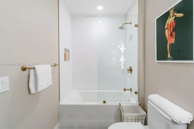 $6,500 | 601 Northeast 1st Avenue, Unit PH5001, Miami, FL 33132