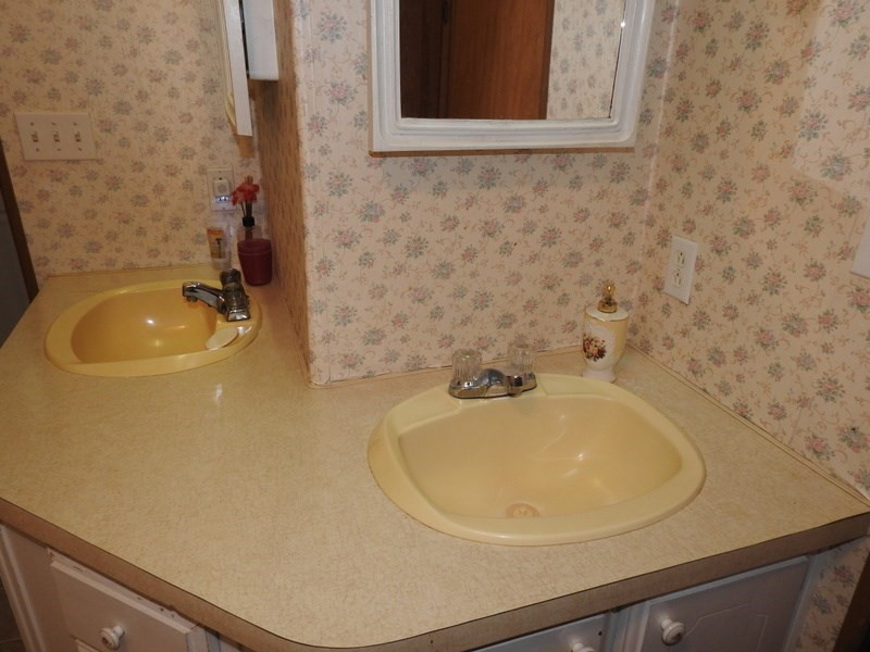 42 Michael Street Wareham, MA 02576 - Photo 13 of 16