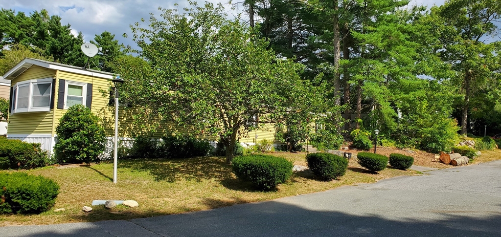 42 Michael Street Wareham, MA 02576 - Photo 2 of 16