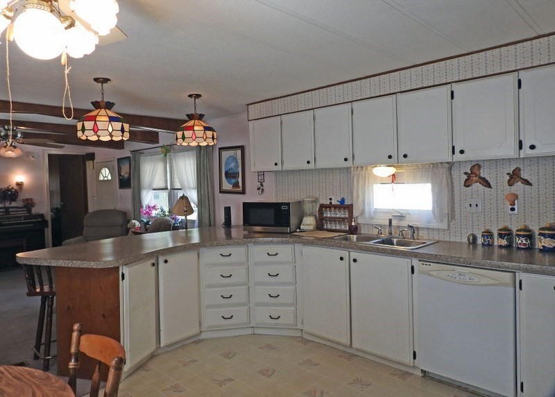 42 Michael Street Wareham, MA 02576 - Photo 6 of 16