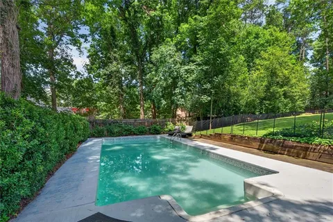 $939,000 | 125 Lazy Laurel Chase, Roswell, GA 30076