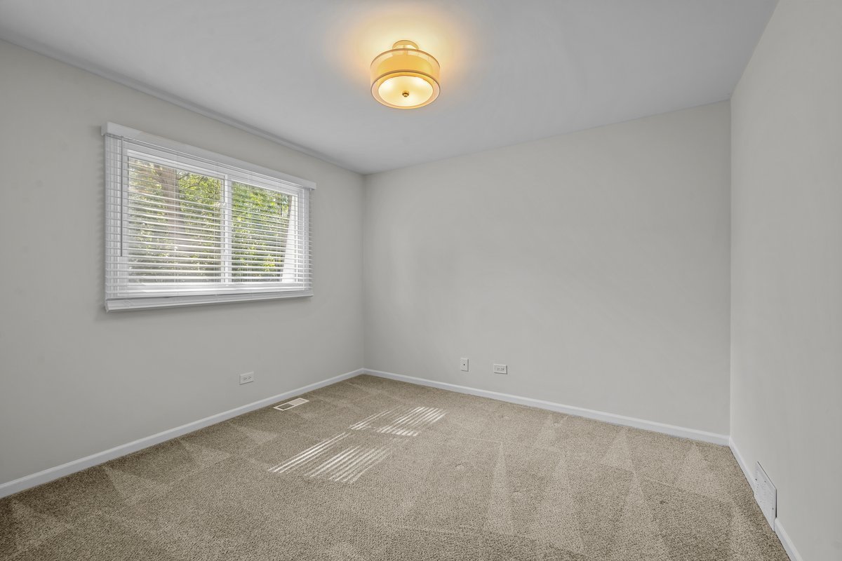 2500 Green Bay Road Highland Park, IL 60035 - Photo 12 of 18 a view of an empty room with a window