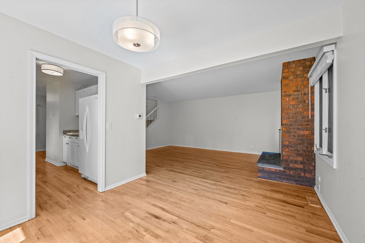 2500 Green Bay Road Highland Park, IL 60035 - Photo 6 of 18 a view of empty room with wooden floor