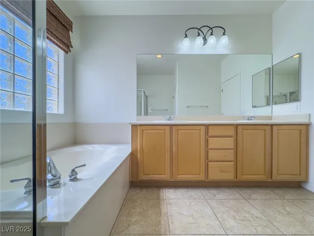 $2,750 | 2055 Cambridge Springs Drive, Henderson, NV 89052