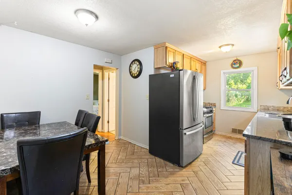 $284,999 | 510 Wyoming Street East, St. Paul, MN 55107
