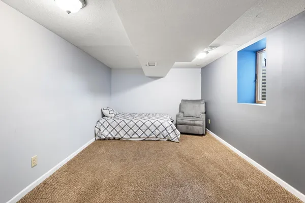 $284,999 | 510 Wyoming Street East, St. Paul, MN 55107