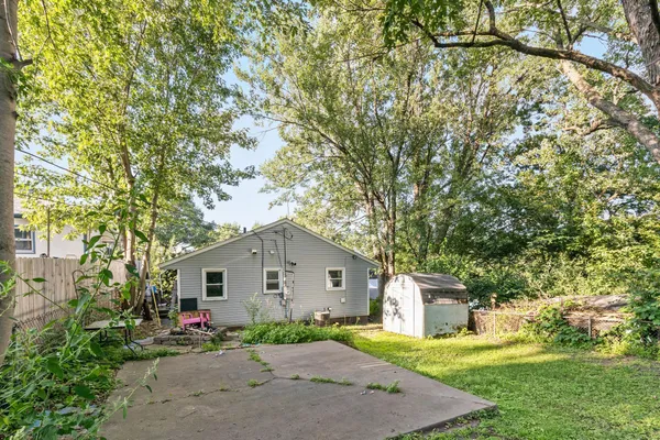 $284,999 | 510 Wyoming Street East, St. Paul, MN 55107