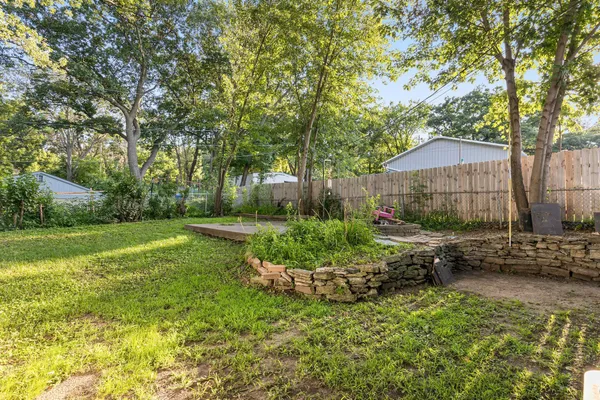 $284,999 | 510 Wyoming Street East, St. Paul, MN 55107