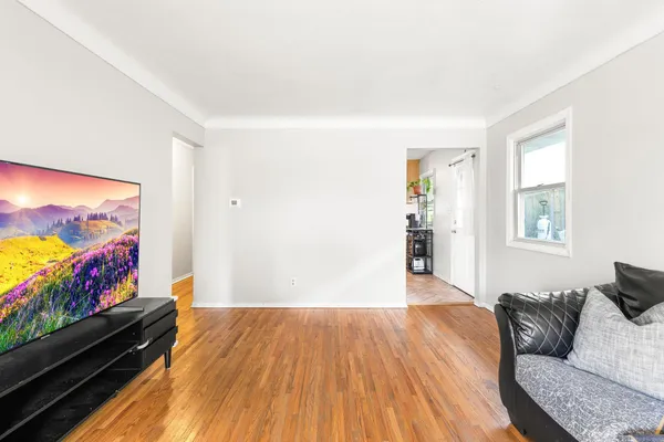 $284,999 | 510 Wyoming Street East, St. Paul, MN 55107