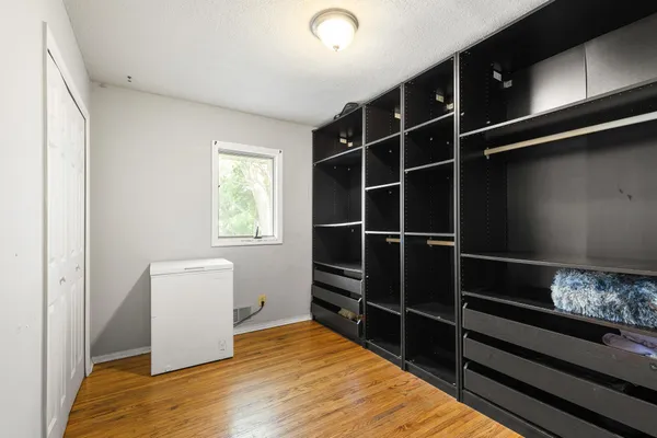 $284,999 | 510 Wyoming Street East, St. Paul, MN 55107