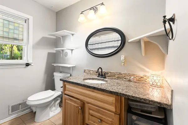 $284,999 | 510 Wyoming Street East, St. Paul, MN 55107