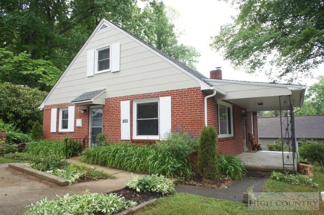 136 Crest Drive Boone, NC 28607 - Photo 1 of 28 Gallery Image 1