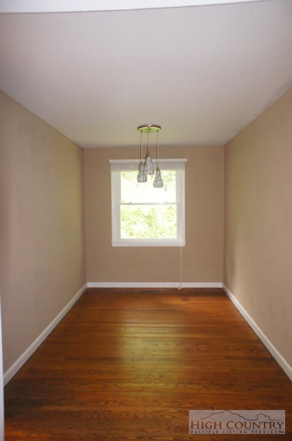 136 Crest Drive Boone, NC 28607 - Photo 4 of 28 Gallery Image 4