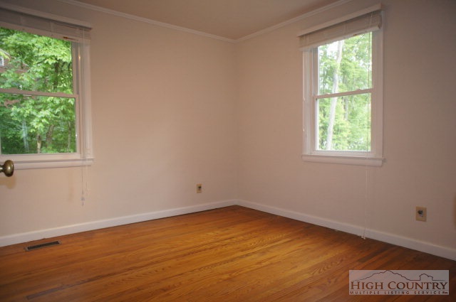 136 Crest Drive Boone, NC 28607 - Photo 10 of 28 Gallery Image 10