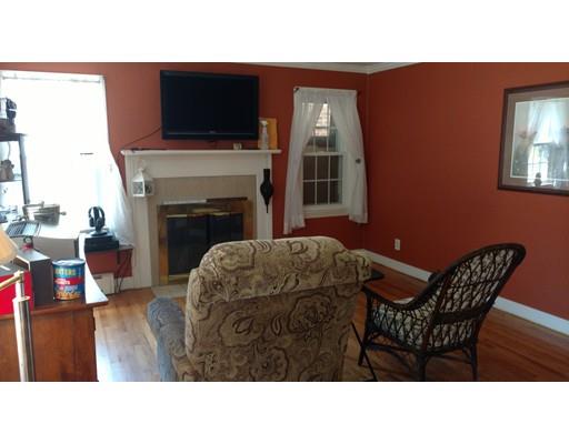 305 Holyoke Road Westfield, MA 01085 - Photo 11 of 13 Gallery Image 11