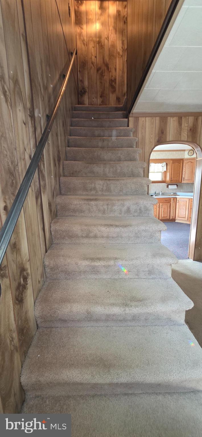 12603 Ellerslie Road Northwest Corriganville, MD 21502 - Photo 15 of 25 a view of entryway