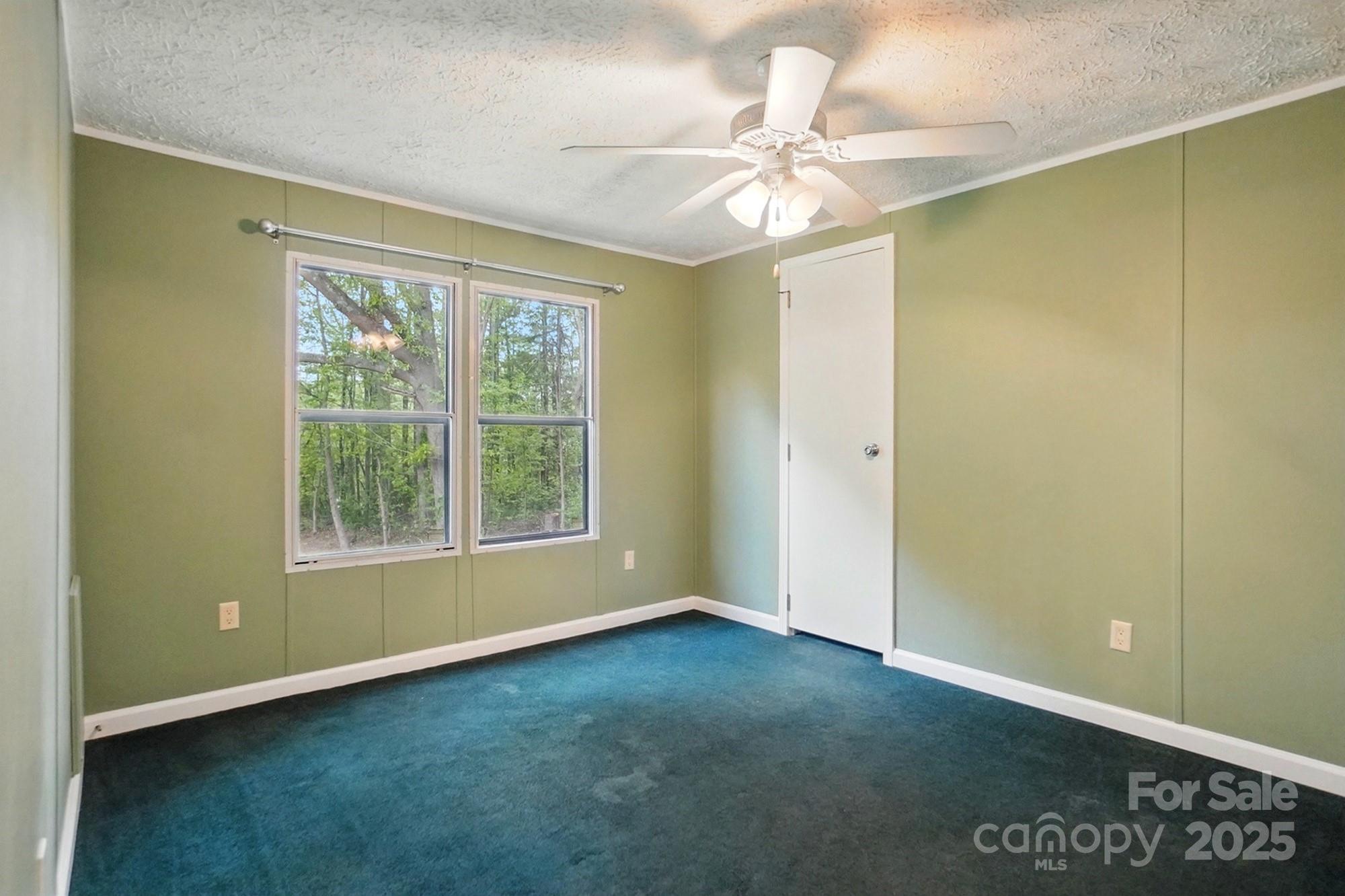 621 Harper Davis Road Lake Wylie, SC 29710 - Photo 21 of 30 an empty room with a window