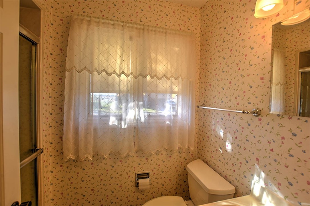 818 West Harold Circle Decatur, IL 62526 - Photo 18 of 29 Gallery Image 18