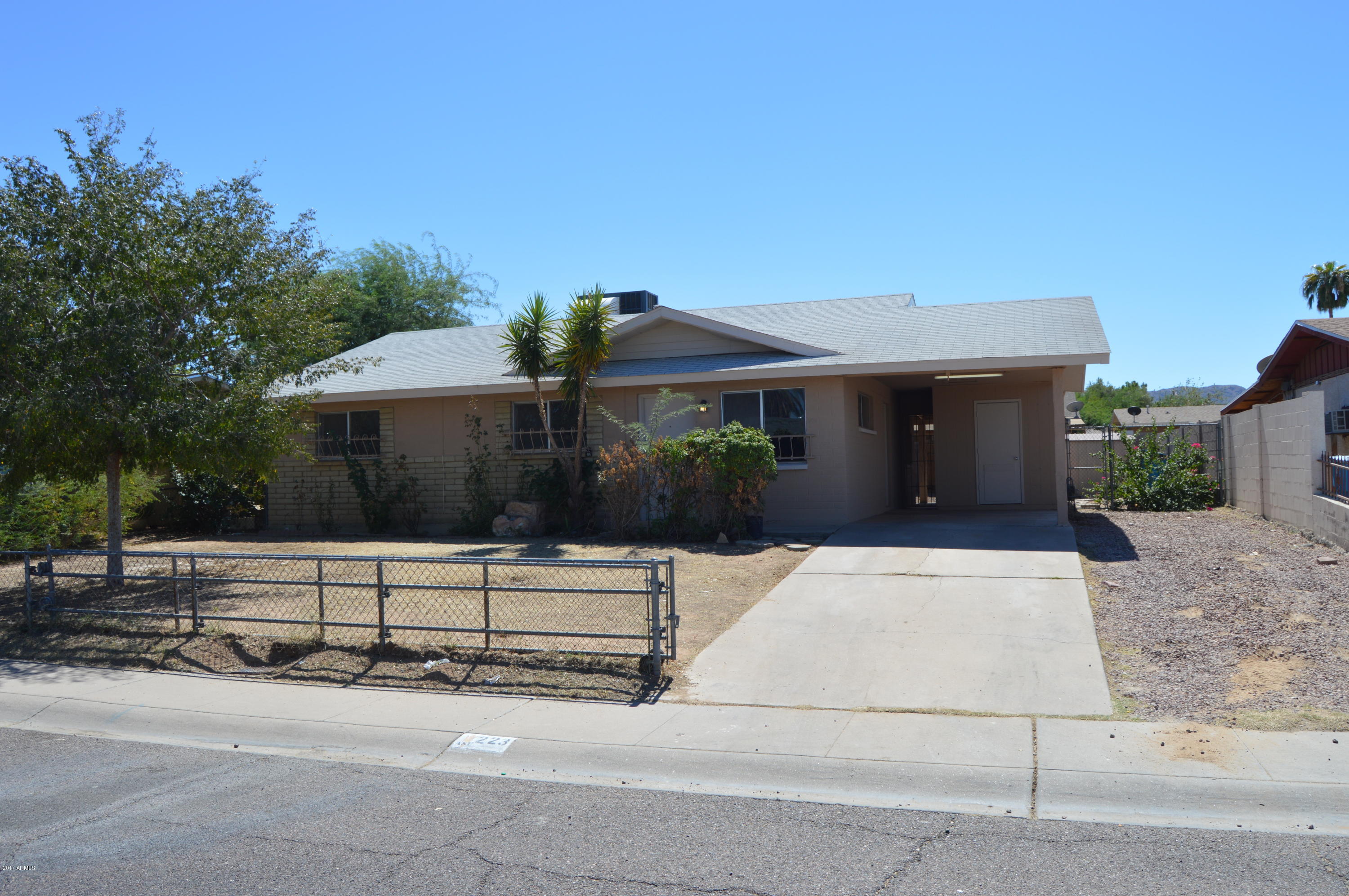 223 West Harwell Rd. Phoenix, AZ 85041 - Photo 1 of 23 Front of Home
