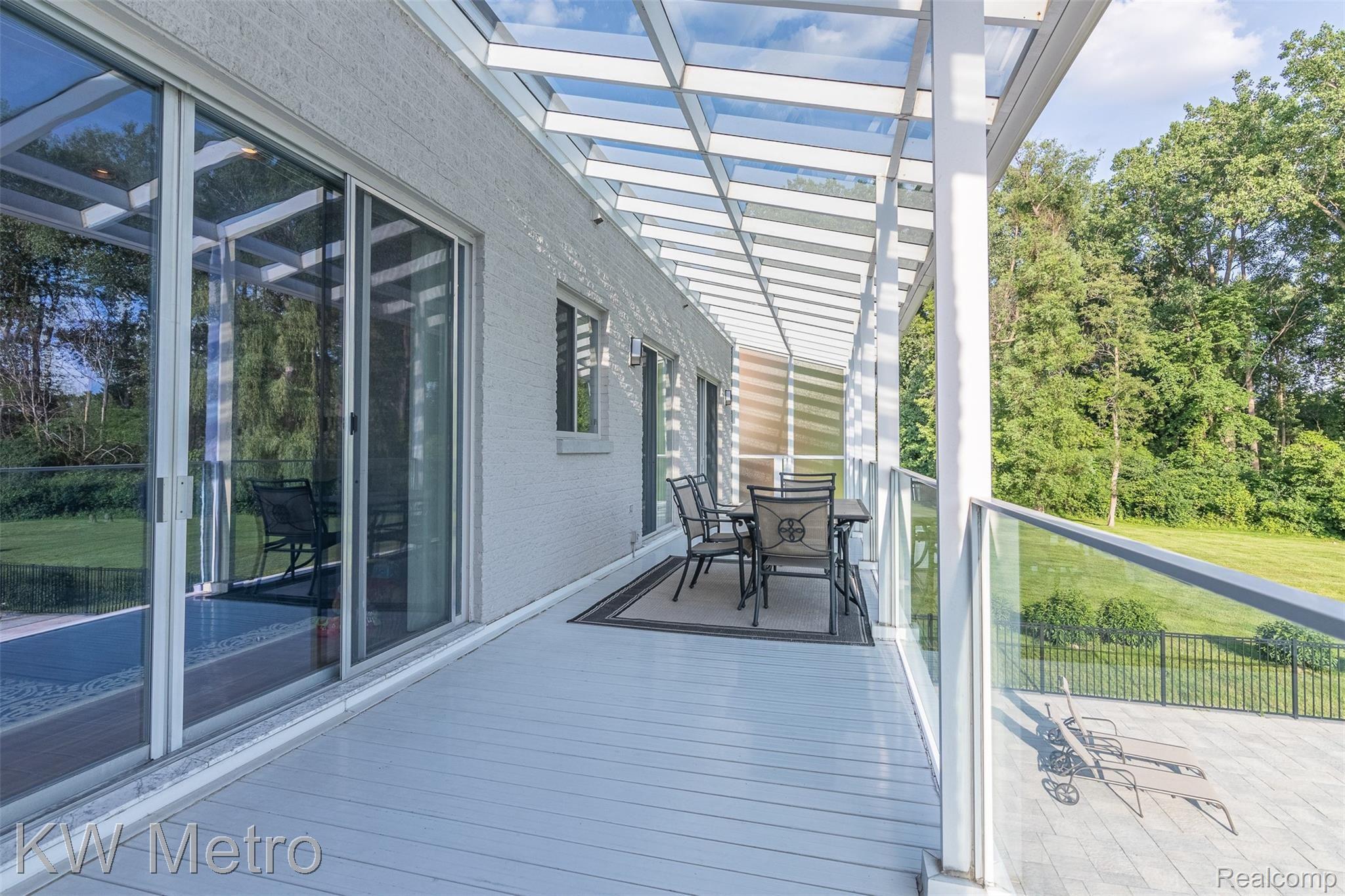 2085 Lone Pine Road Bloomfield Hills, MI 48302 - Photo 9 of 57 2085 Lone Pine Rd-74.jpg