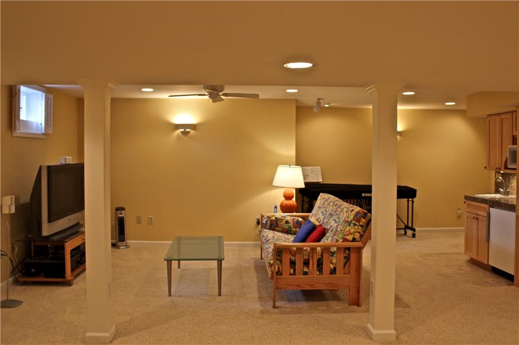 6954 Riverside Way Fishers, IN 46038 - Photo 34 of 48 Gallery Image 34