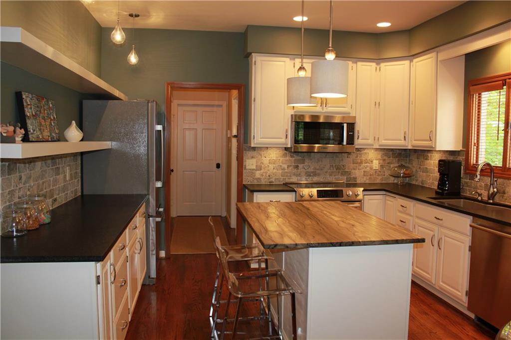 6954 Riverside Way Fishers, IN 46038 - Photo 9 of 48 Gallery Image 9